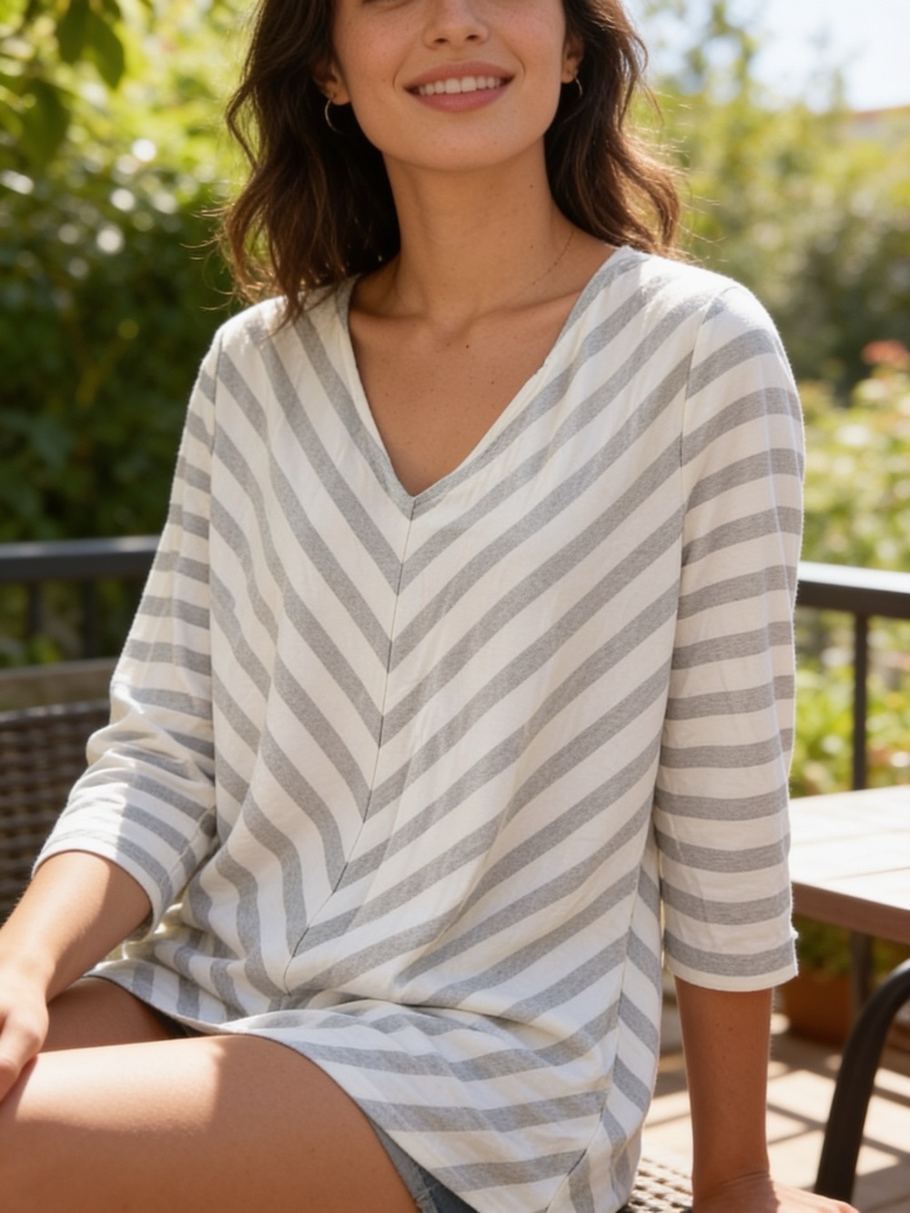 NWT White House Black Market Silver Stripe V Neck Tunic Top XL